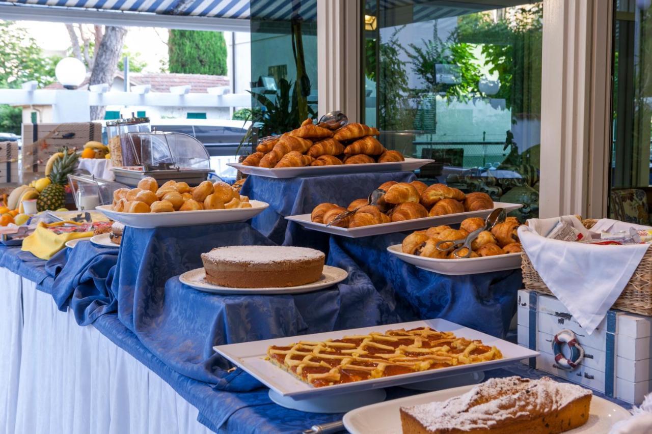 Hotel Diamond Riccione Zewnętrze zdjęcie